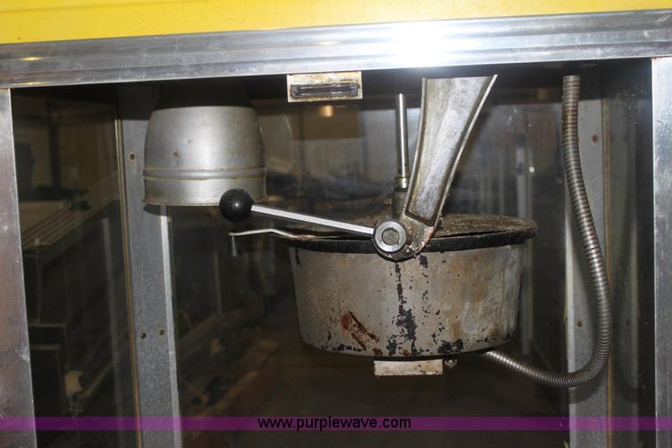 image for item 6295 Whiz Bang popcorn machine