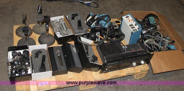 image for item 6330 (12) microphones