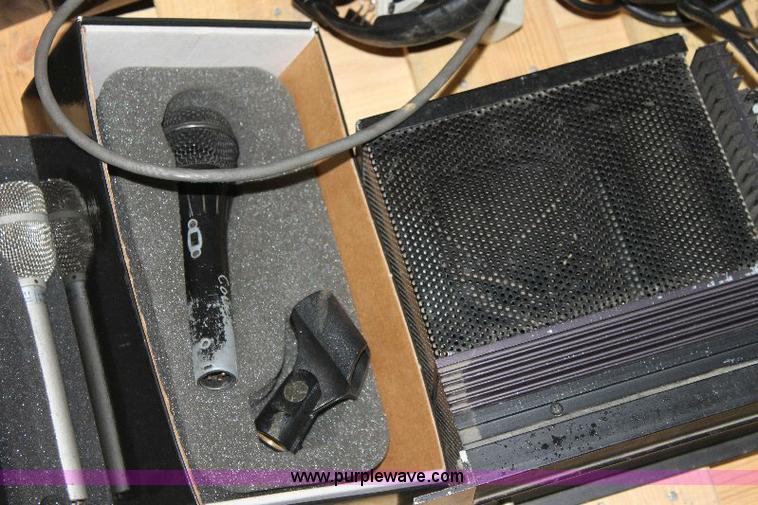 image for item 6330 (12) microphones