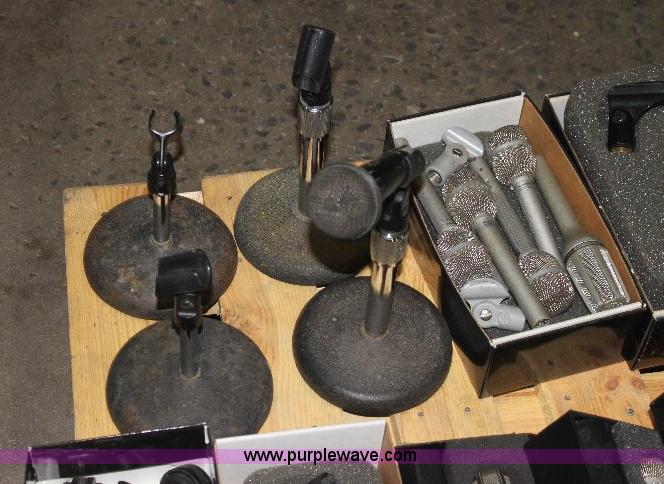 image for item 6330 (12) microphones