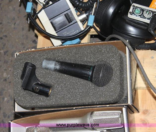 image for item 6330 (12) microphones