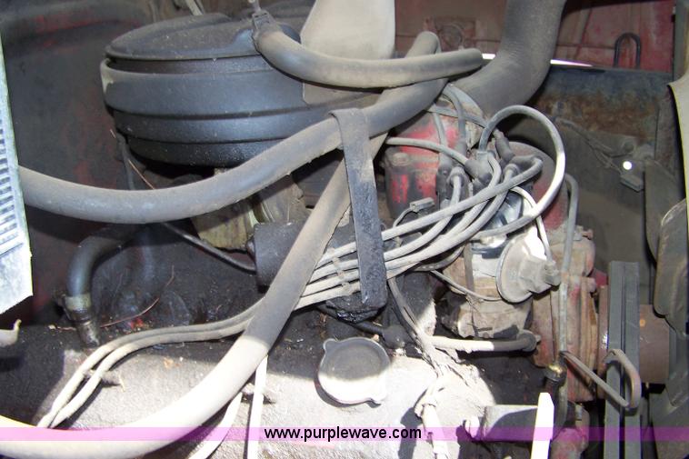 image for item 7334 1970 International Lonestar 1700 dump truck