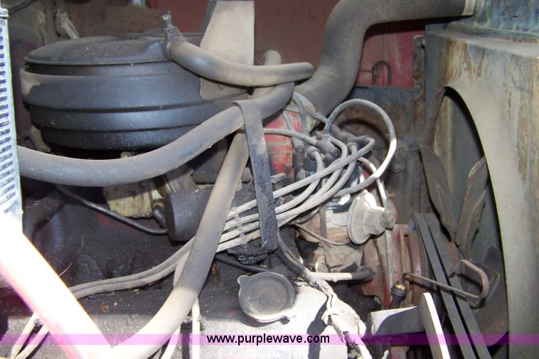 image for item 7334 1970 International Lonestar 1700 dump truck