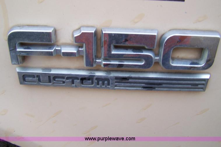 image for item 7342 1990 Ford F150 Custom extended cab pickup truck