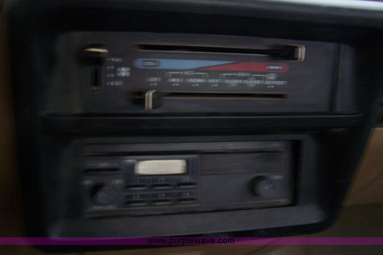 image for item 7342 1990 Ford F150 Custom extended cab pickup truck