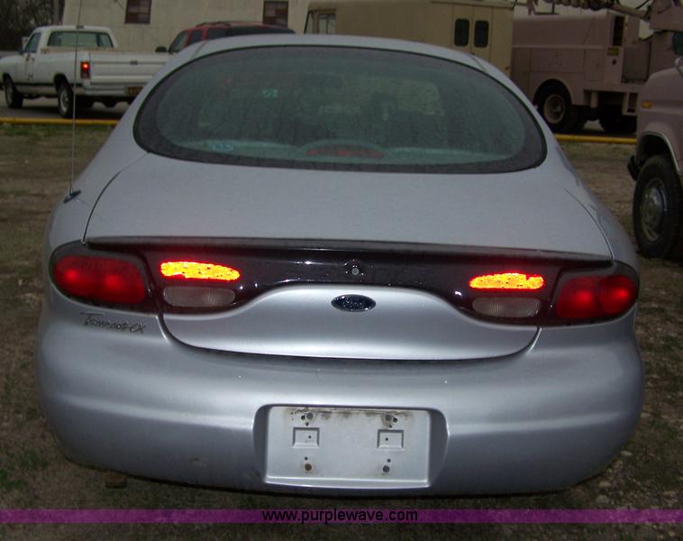image for item 7346 1999 Ford Taurus LX