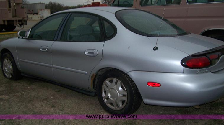 image for item 7346 1999 Ford Taurus LX