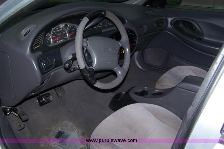 image for item 7346 1999 Ford Taurus LX