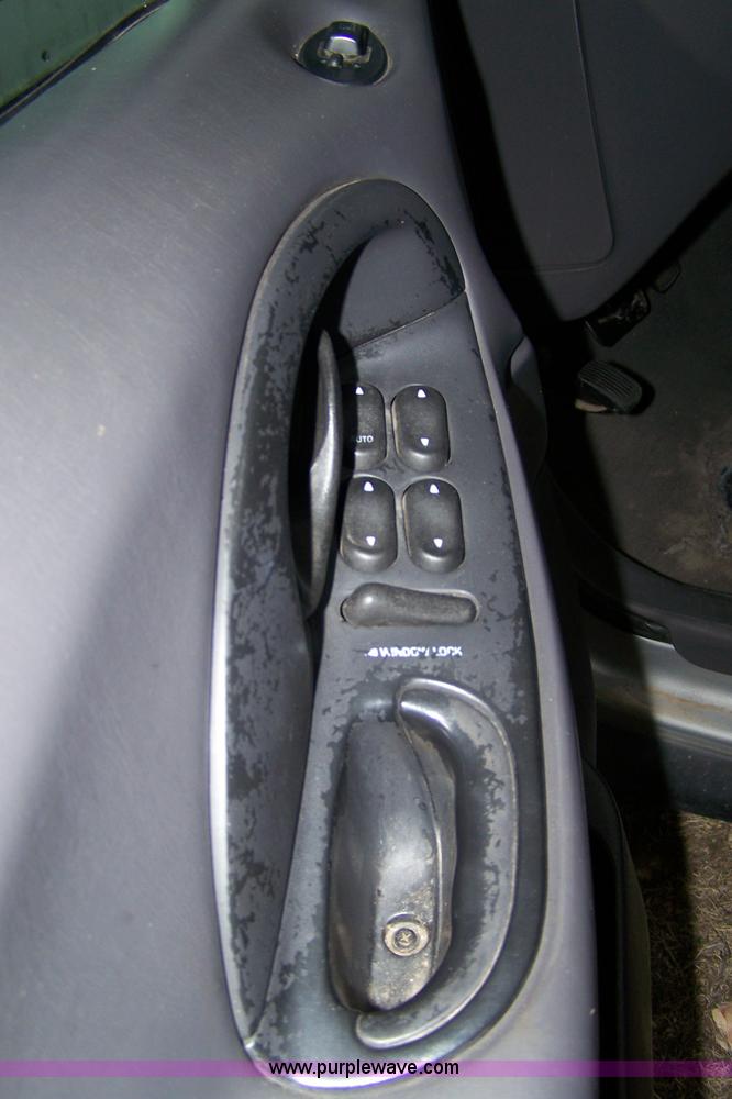image for item 7346 1999 Ford Taurus LX