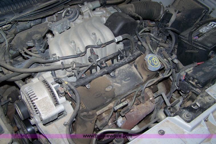 image for item 7346 1999 Ford Taurus LX