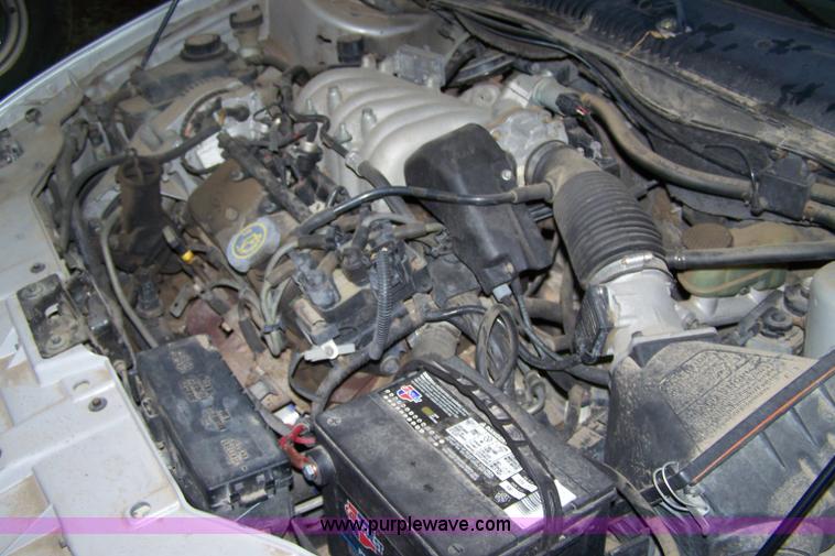 image for item 7346 1999 Ford Taurus LX