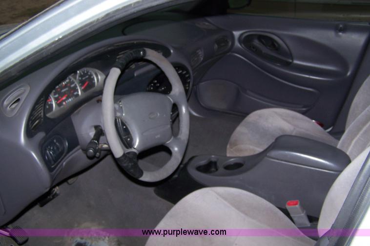 image for item 7346 1999 Ford Taurus LX