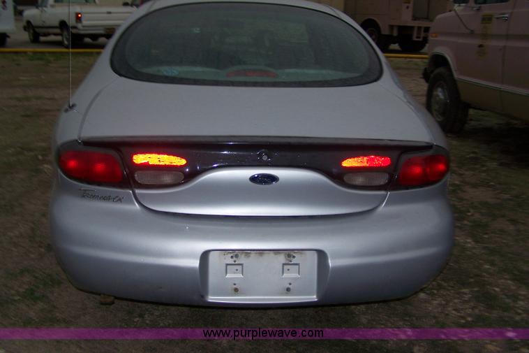 image for item 7346 1999 Ford Taurus LX
