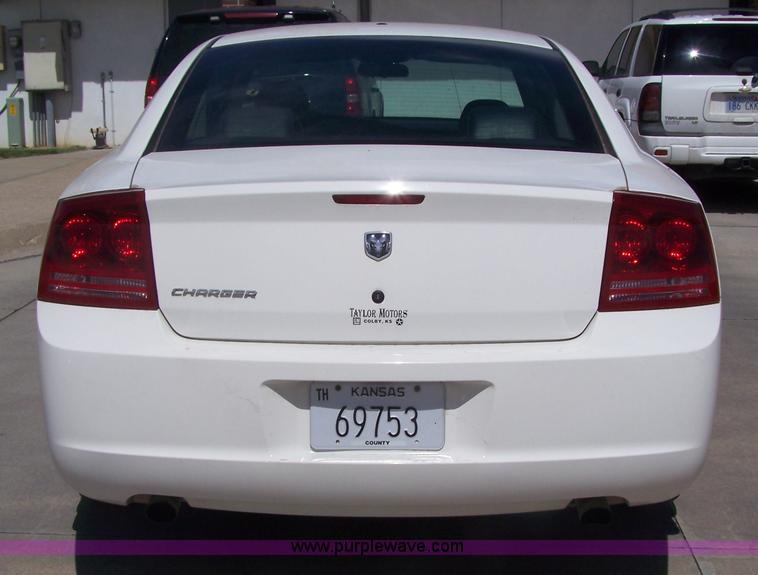 image for item 7465 2007 Dodge Charger Police