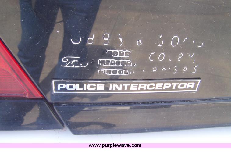 image for item 7466 2006 Ford Crown Victoria Police Interceptor