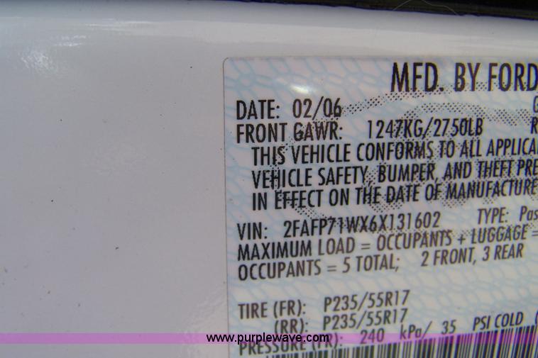 image for item 7466 2006 Ford Crown Victoria Police Interceptor