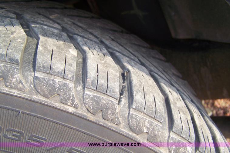 image for item 7467 2006 Ford Crown Victoria Police Interceptor