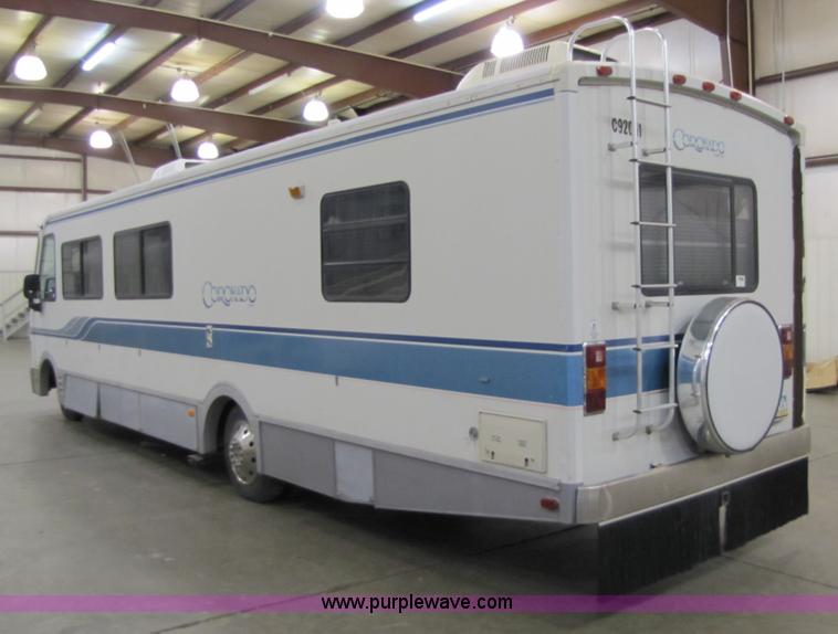 image for item 8480 1992 Chevrolet P30 Fleetwood Coronado RV motor-home