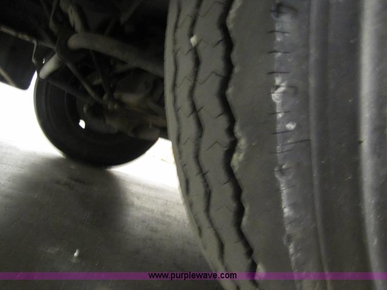 image for item 8480 1992 Chevrolet P30 Fleetwood Coronado RV motor-home