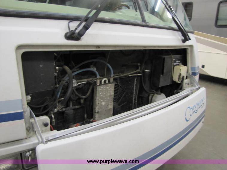 image for item 8480 1992 Chevrolet P30 Fleetwood Coronado RV motor-home