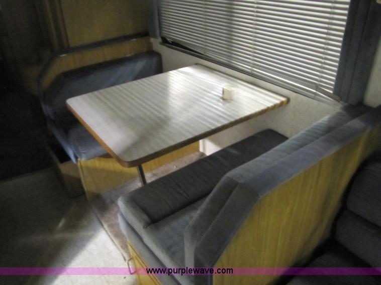 image for item 8480 1992 Chevrolet P30 Fleetwood Coronado RV motor-home