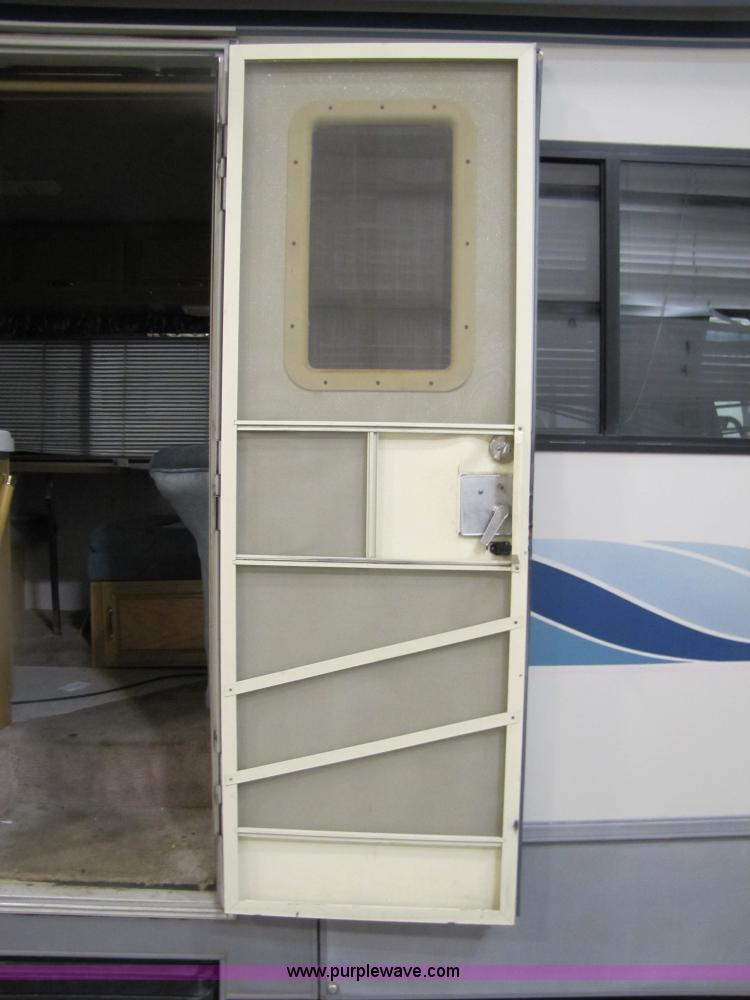 image for item 8480 1992 Chevrolet P30 Fleetwood Coronado RV motor-home