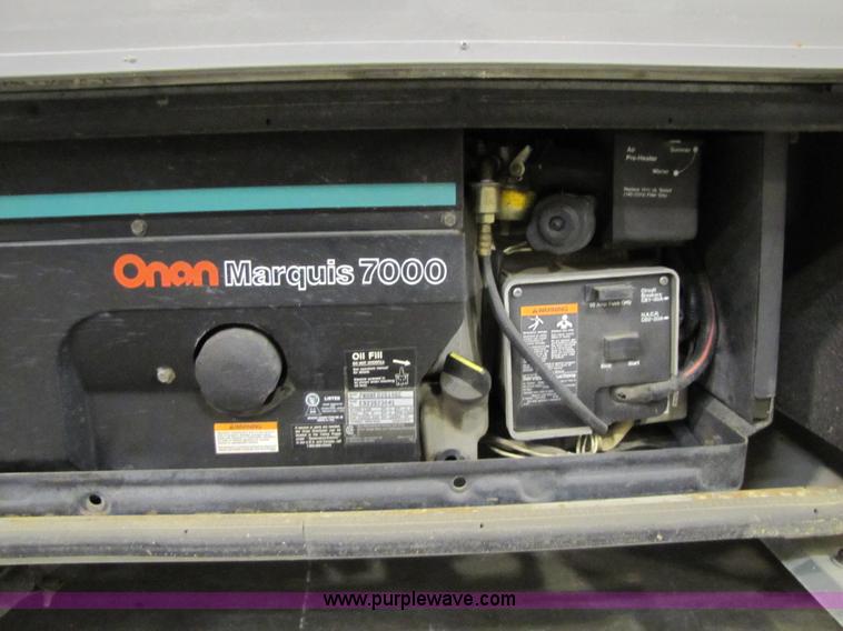 image for item 8480 1992 Chevrolet P30 Fleetwood Coronado RV motor-home