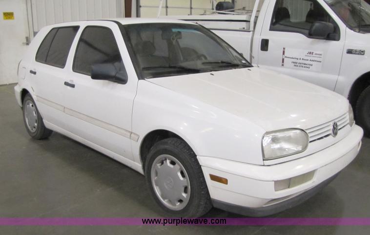 image for item 8544 1996 Volkswagen Golf