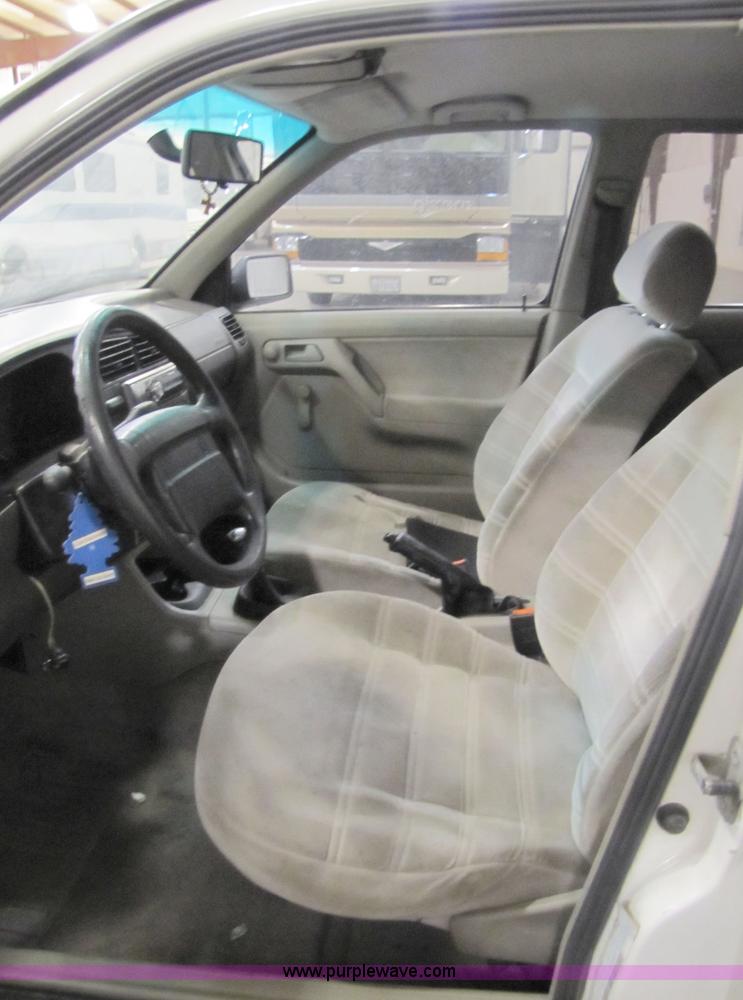 image for item 8544 1996 Volkswagen Golf