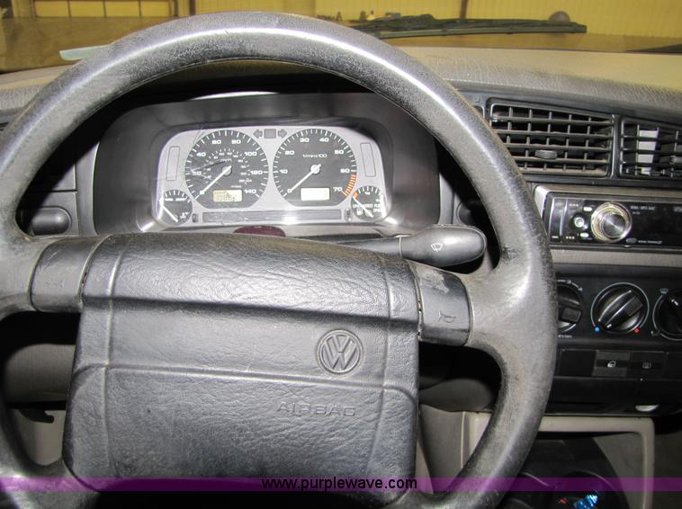 image for item 8544 1996 Volkswagen Golf