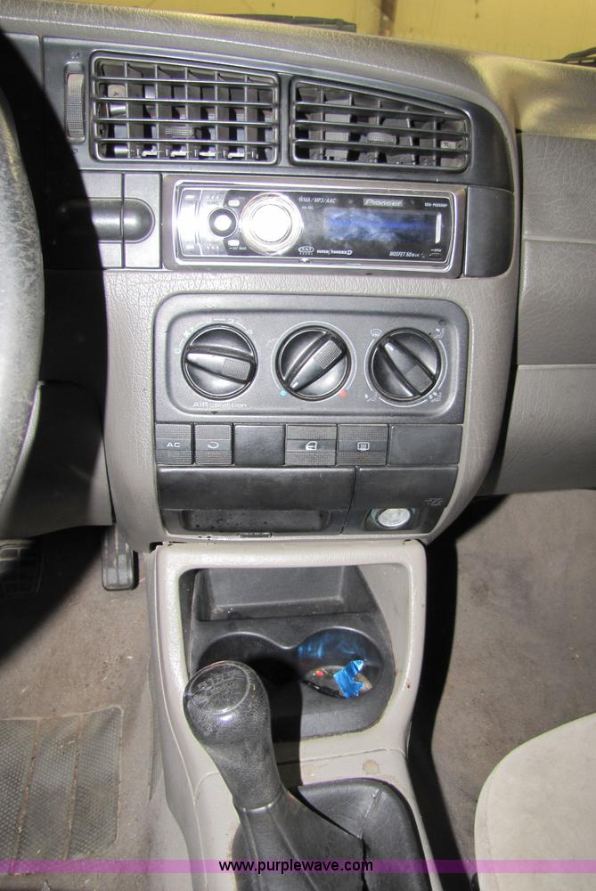 image for item 8544 1996 Volkswagen Golf