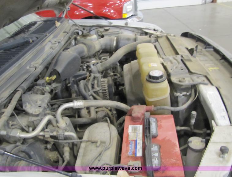 image for item 8545 2003 Ford F250 XL pickup truck