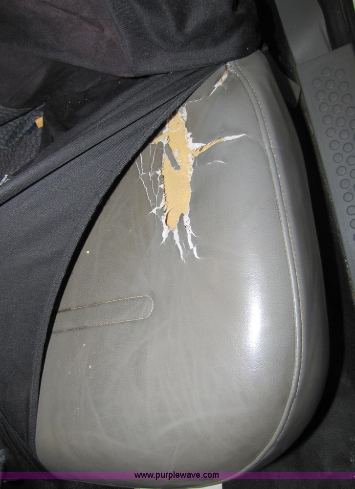 image for item 8545 2003 Ford F250 XL pickup truck