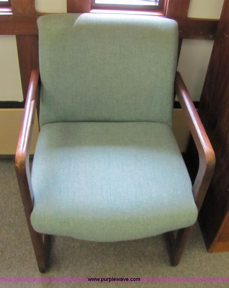image for item 8664 Assorted office furniture