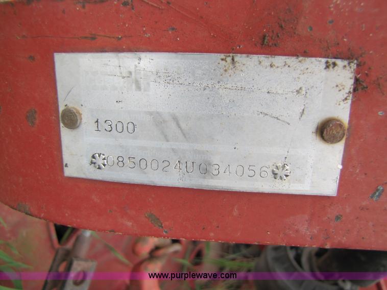 image for item 8665 Case 1300 7' sickle mower