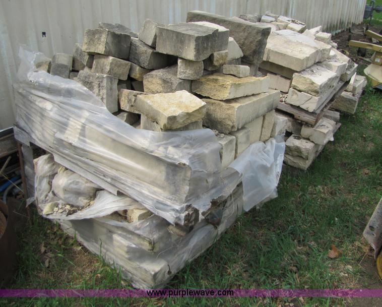 image for item 8670 Limestone blocks