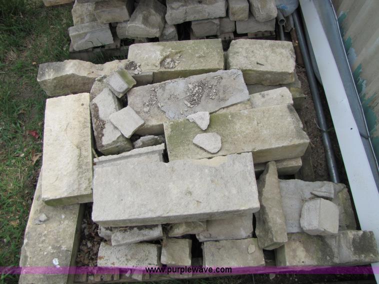 image for item 8670 Limestone blocks