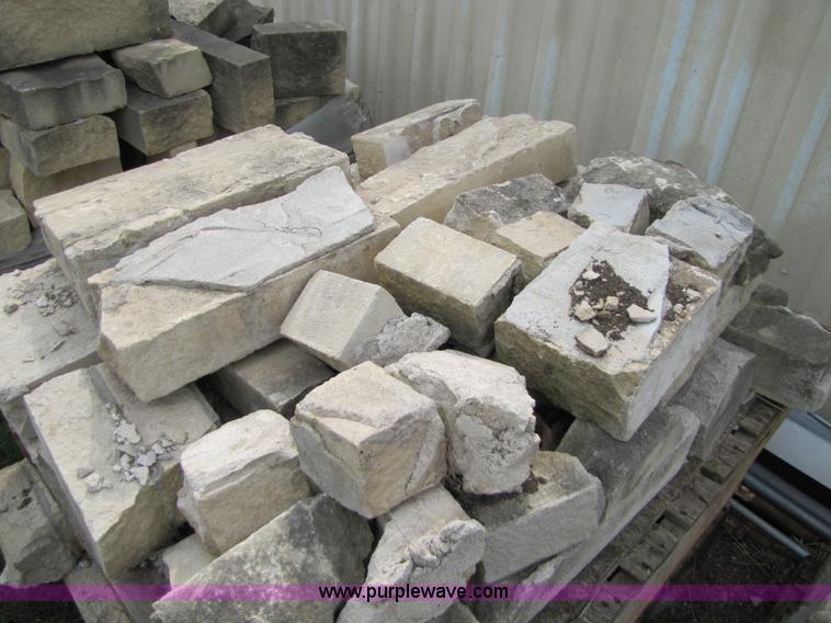 image for item 8670 Limestone blocks