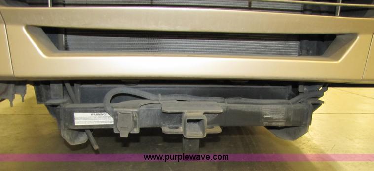 image for item 8690 2006 Fleetwood Discovery 39V RV motor home