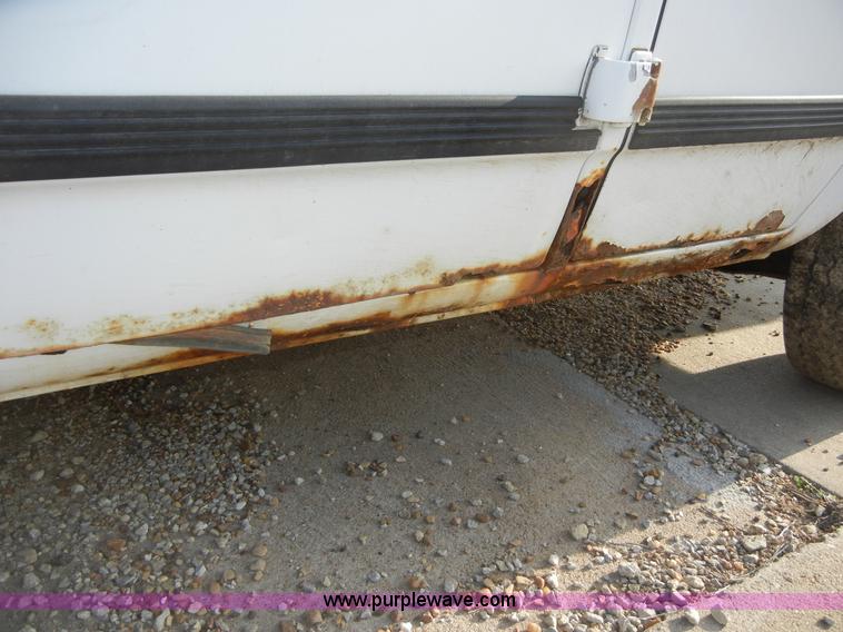 image for item 8721 1992 Chevrolet G20 Sport Van