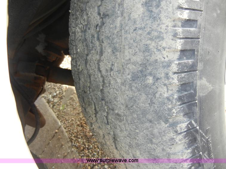 image for item 8721 1992 Chevrolet G20 Sport Van