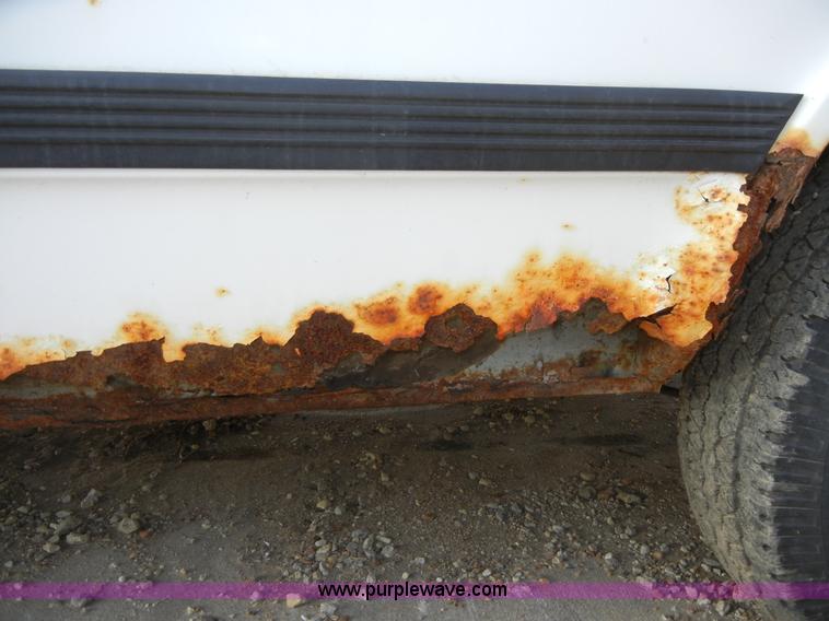 image for item 8721 1992 Chevrolet G20 Sport Van