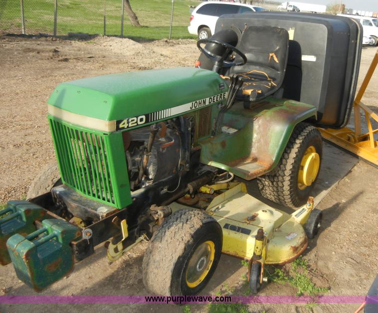 image for item 8723 John Deere 420 lawn mower with bagger