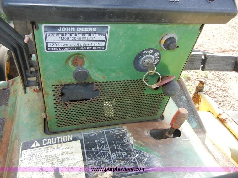 image for item 8723 John Deere 420 lawn mower with bagger