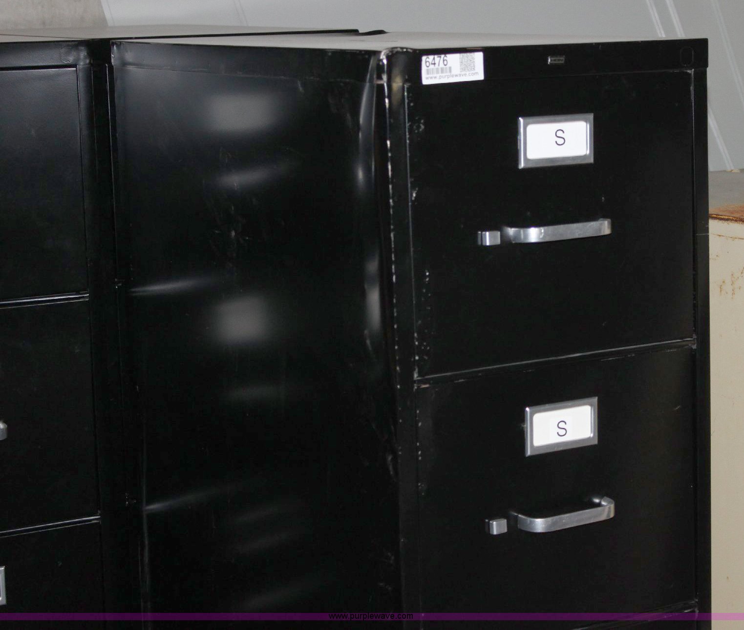 (4) file in Wichita, KS Item 6476 sold Purple Wave