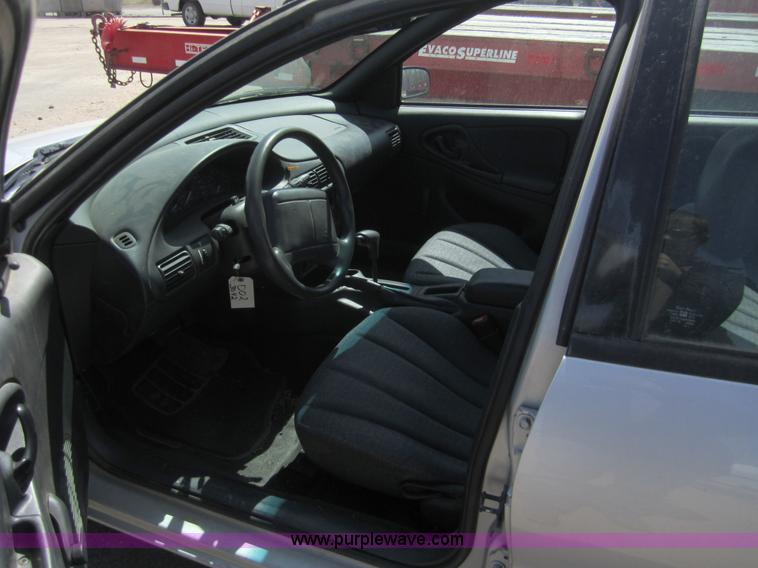 image for item 3086 2002 Chevrolet Cavalier