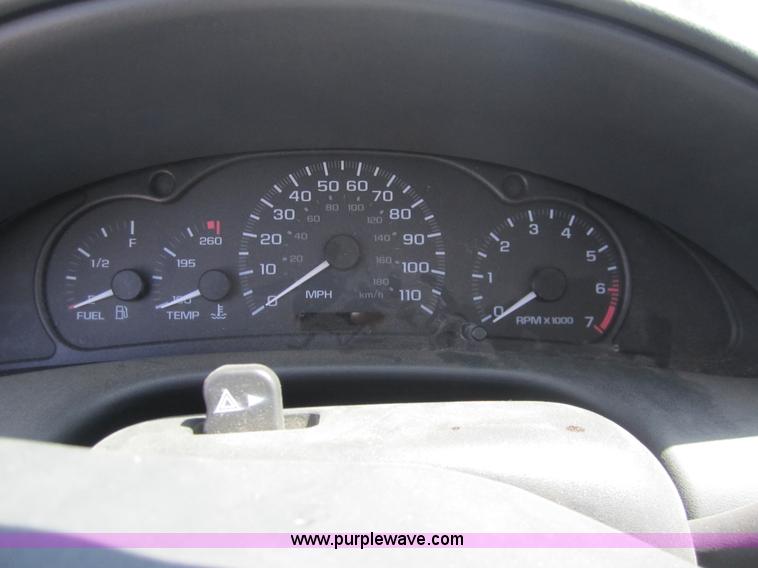 image for item 3086 2002 Chevrolet Cavalier