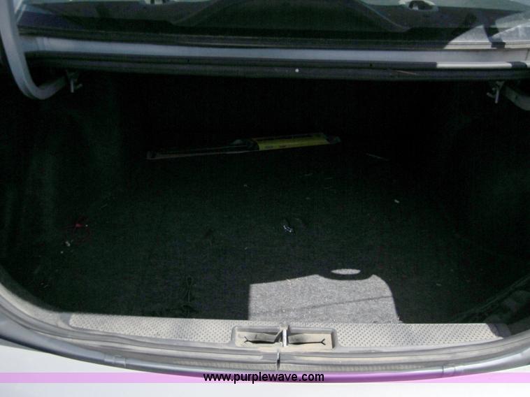 image for item 3086 2002 Chevrolet Cavalier