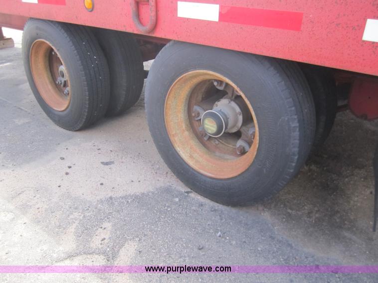 image for item 3093 1999 Evaco 20 ton trailer