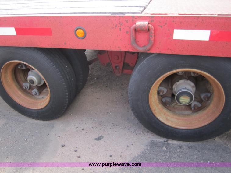 image for item 3093 1999 Evaco 20 ton trailer